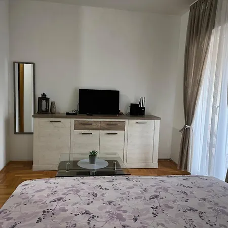 Samanta 2 公寓 波德戈里察